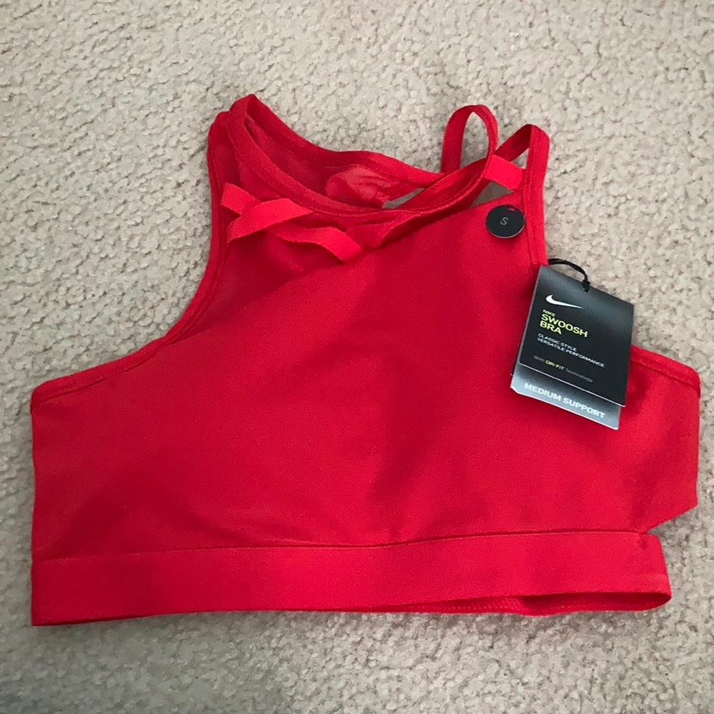 red nike sports bra